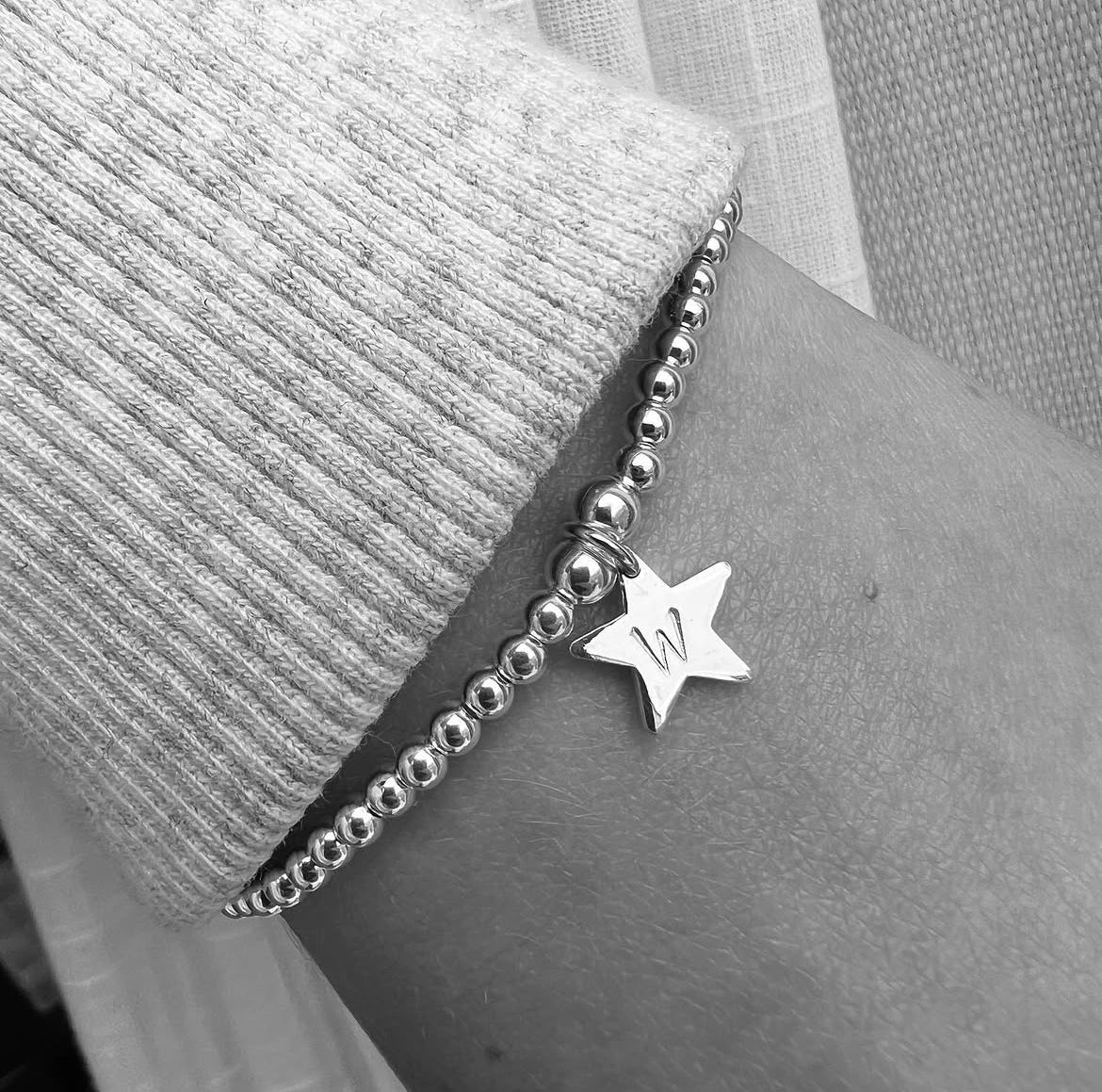 Beaded star bracelet